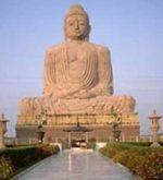 buddha-statue-bodh-gaya-priya-travels