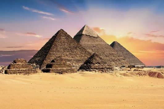 ezypt-pyramids-priya-travels